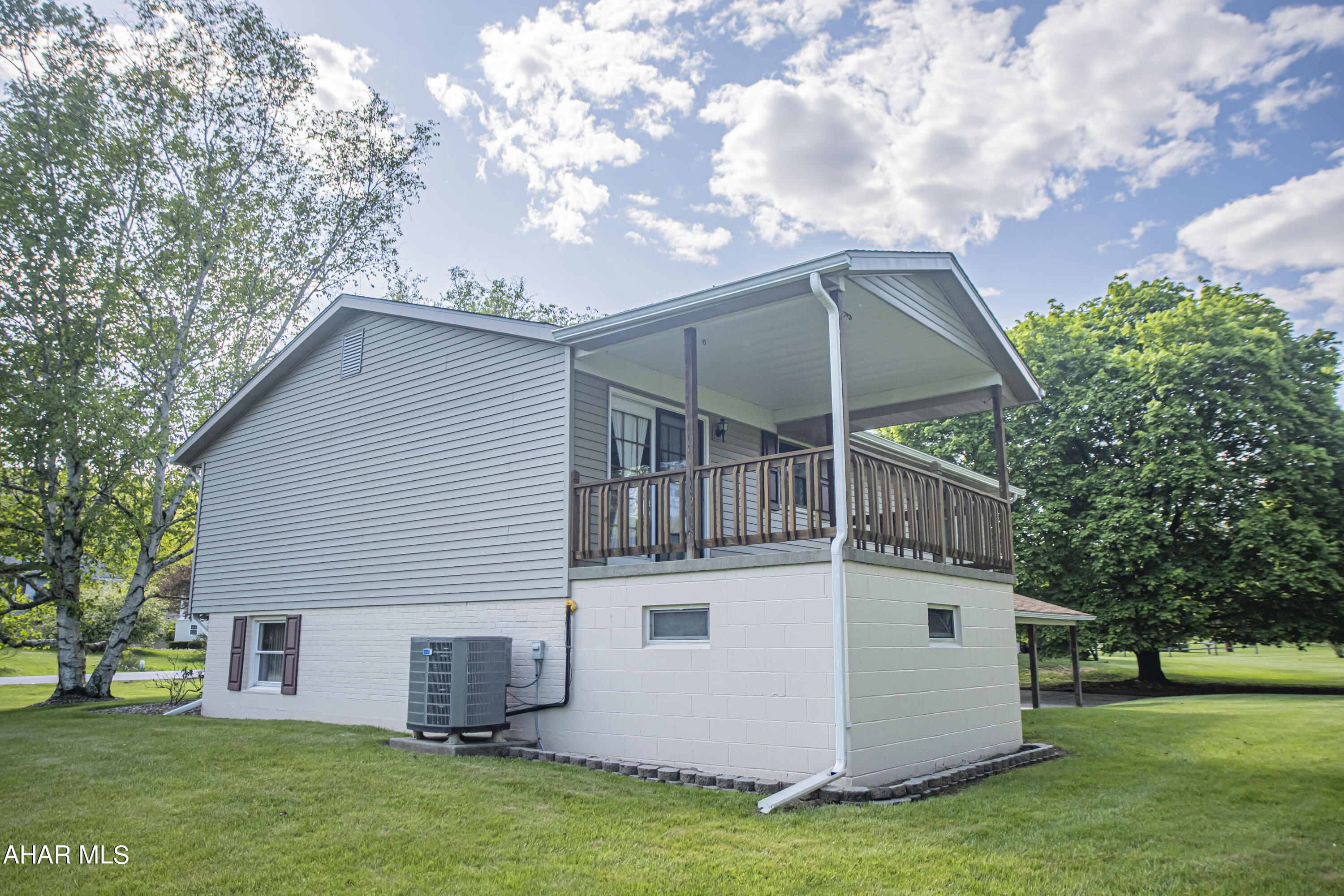 Foot of Ten - Residential