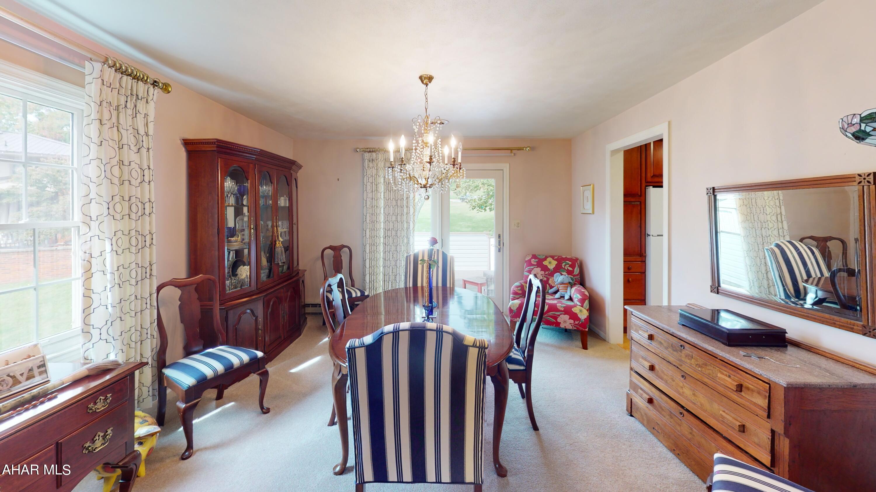 Holiday Manor - Residential