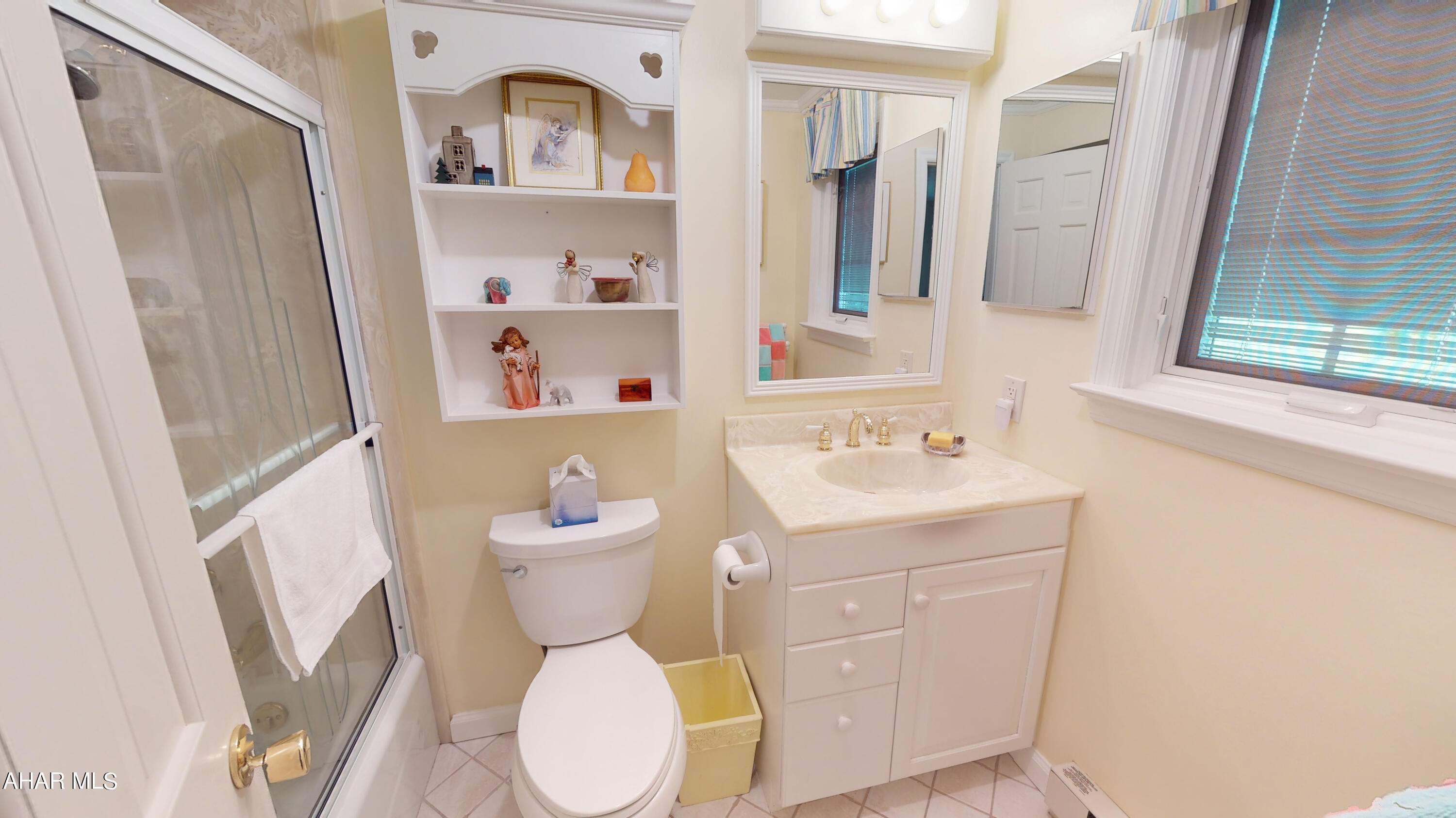 Holiday Manor - Residential