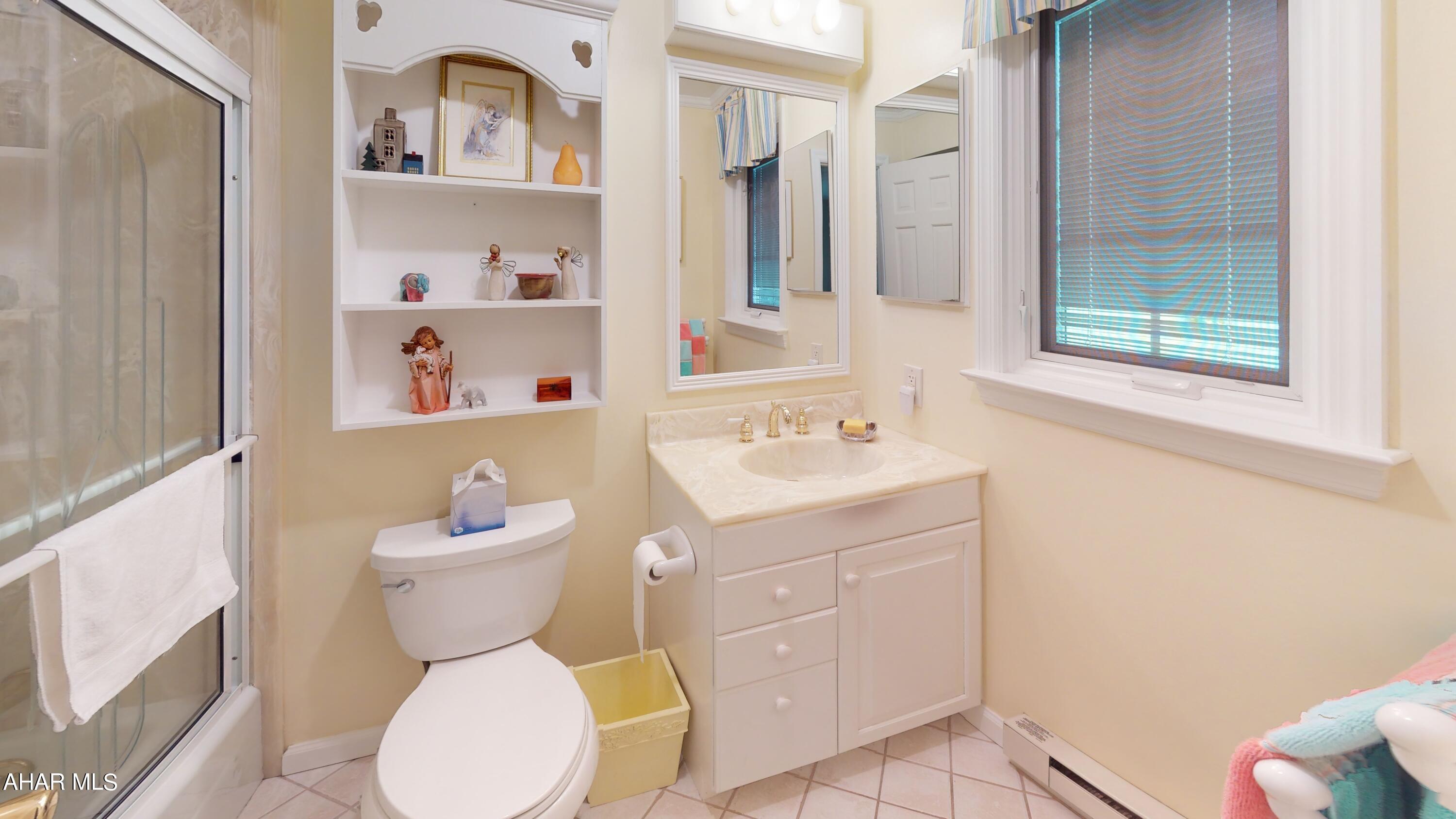 Holiday Manor - Residential