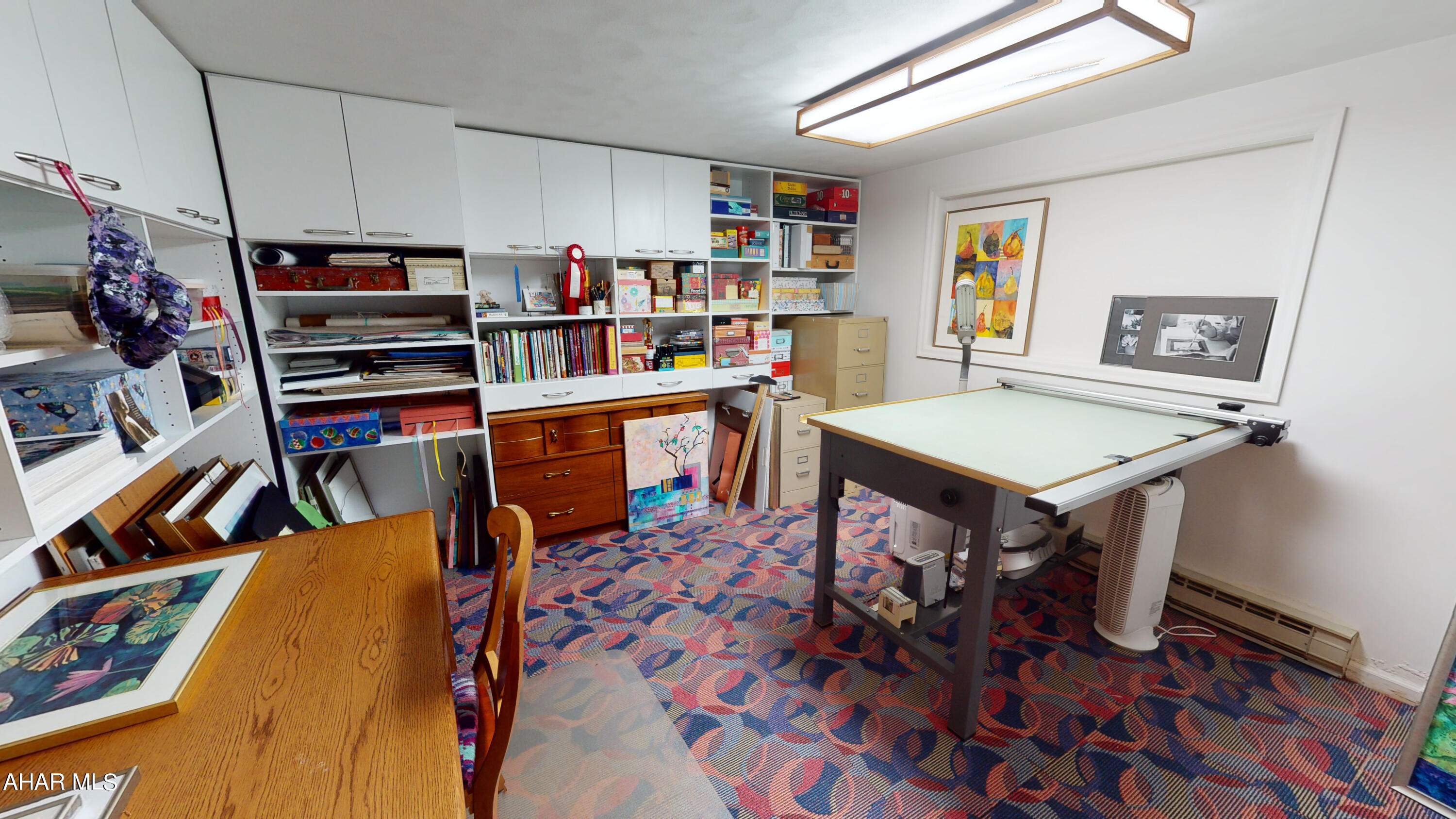 Holiday Manor - Residential