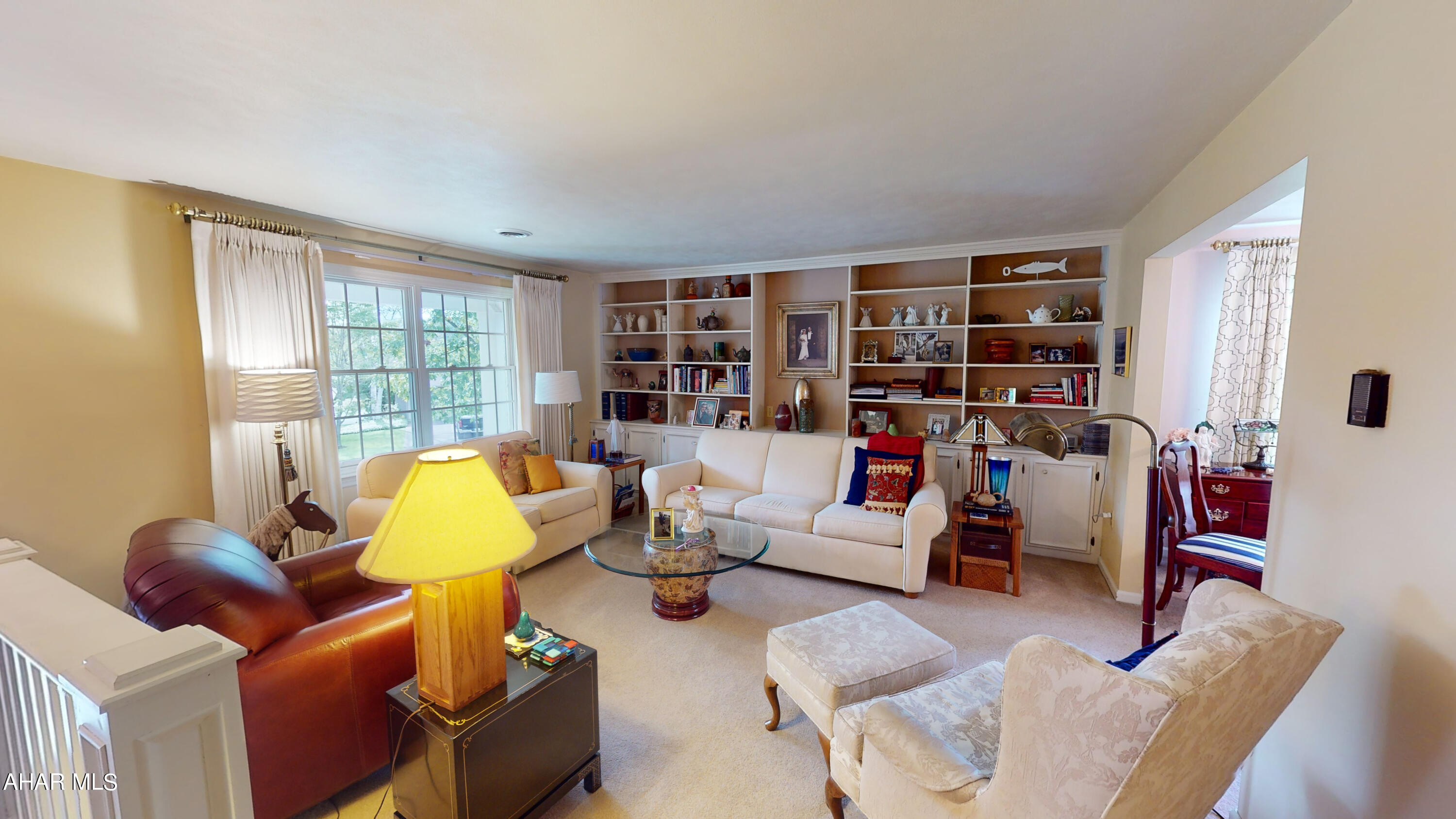 Holiday Manor - Residential