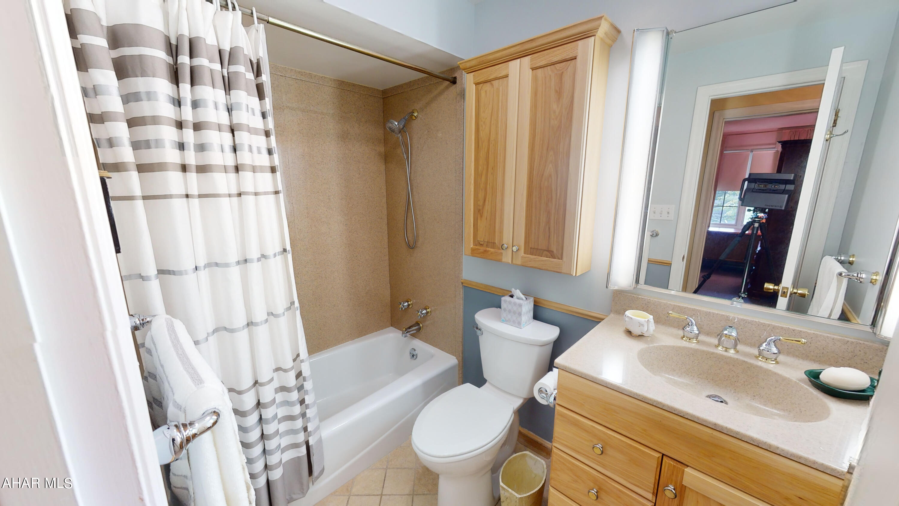 Holiday Manor - Residential