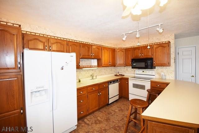 Rolling Hills - Residential