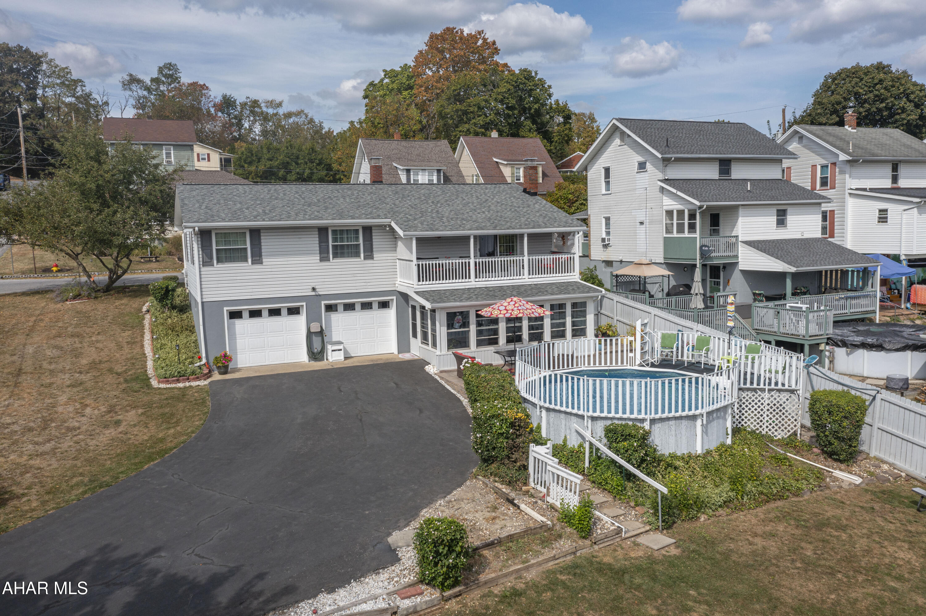 Hollidaysburg - Residential