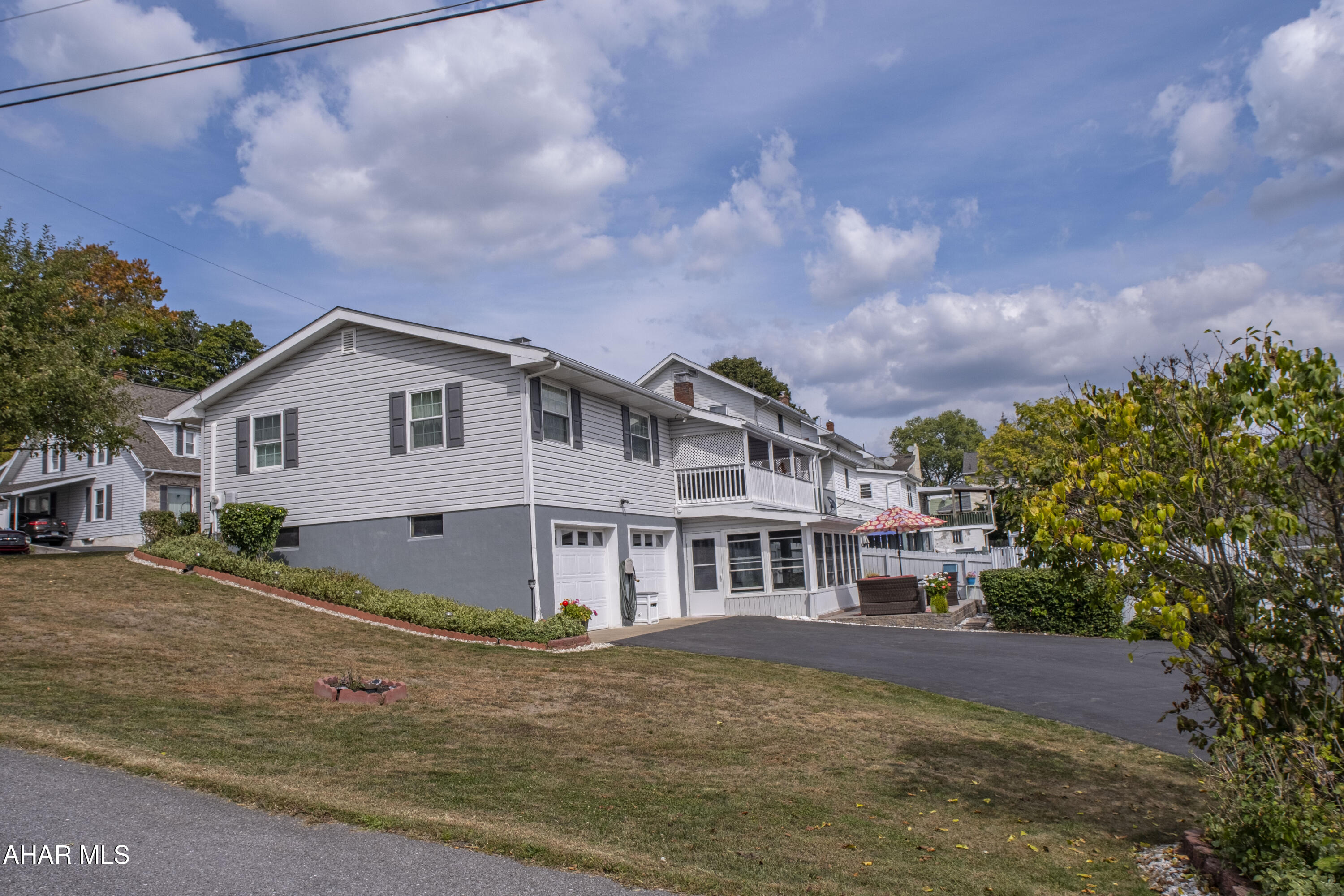Hollidaysburg - Residential