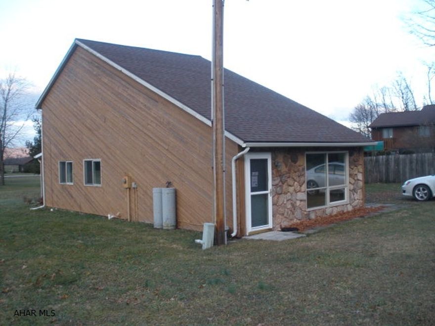 Property is being sold in AS IS condition. This is a Fannie Mae HomePath property. Purchase this property for as little as 3% down! This property is approved for HomePath Renovation Mortgage Financing.