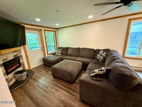 Photo for 143 E Valley Point Deer Run Lane 1128