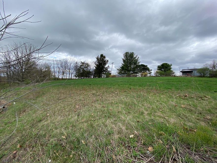 1.239 acers(lot 20 .796  Lot 21 .443)  on a Cul-de-Sac in Woodbury, Pa  Beautiful views and  utility hookups. Lot 20 PC#G-04-0.00-321 & Lot 21 PC# G-04-0.00-320 Being sold together.