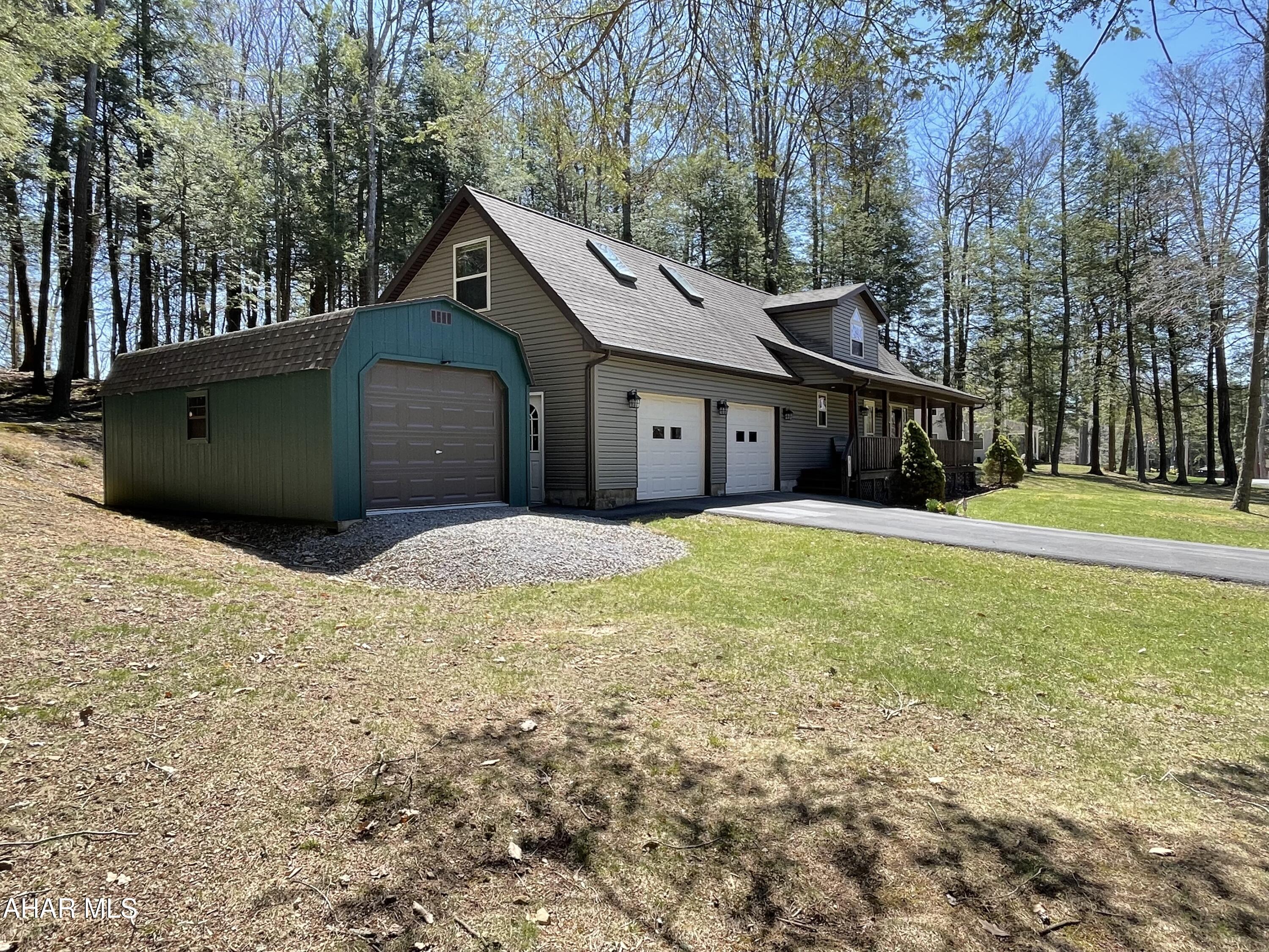 Glendale Yearound - Residential