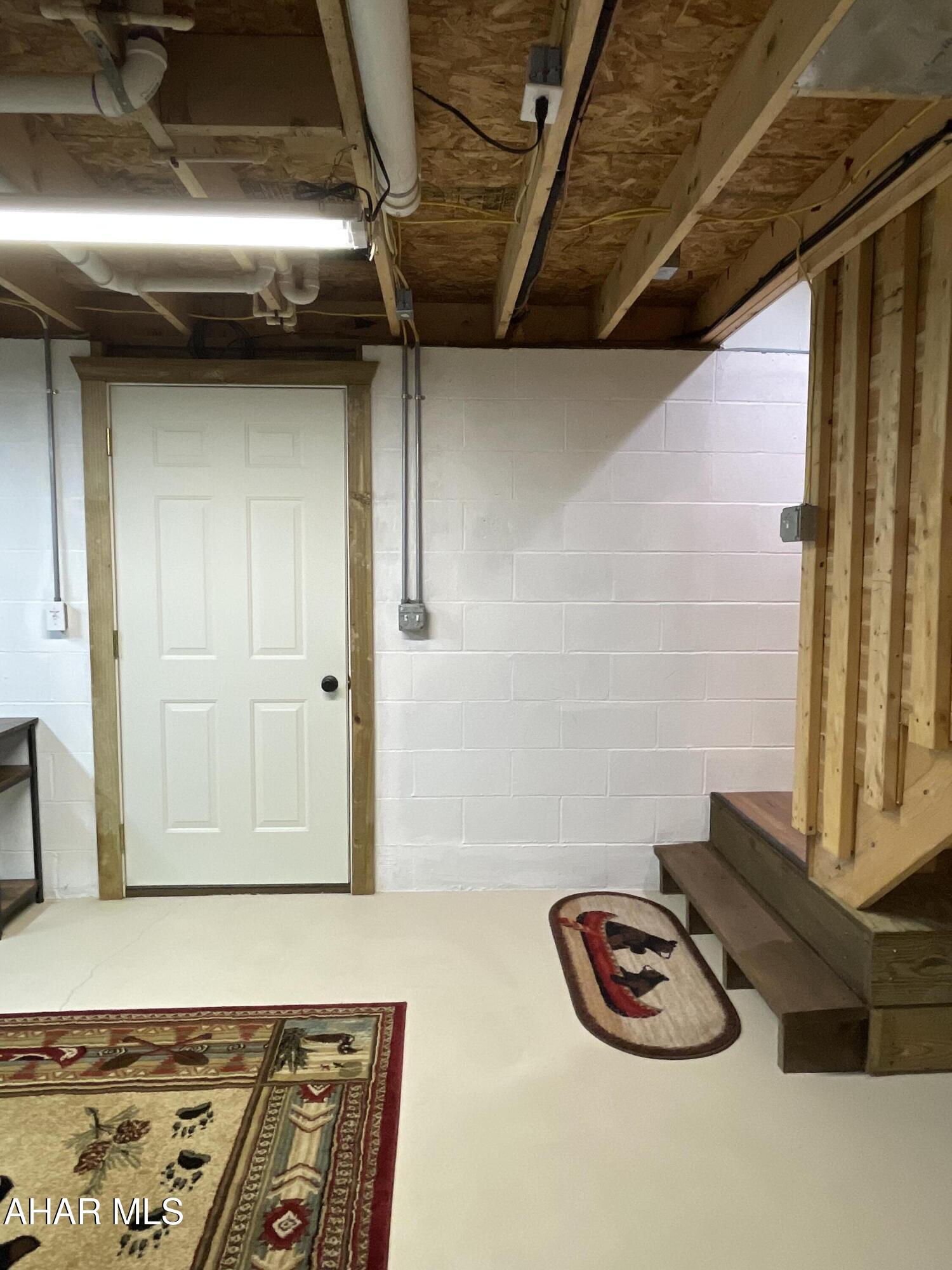 Glendale Yearound - Residential