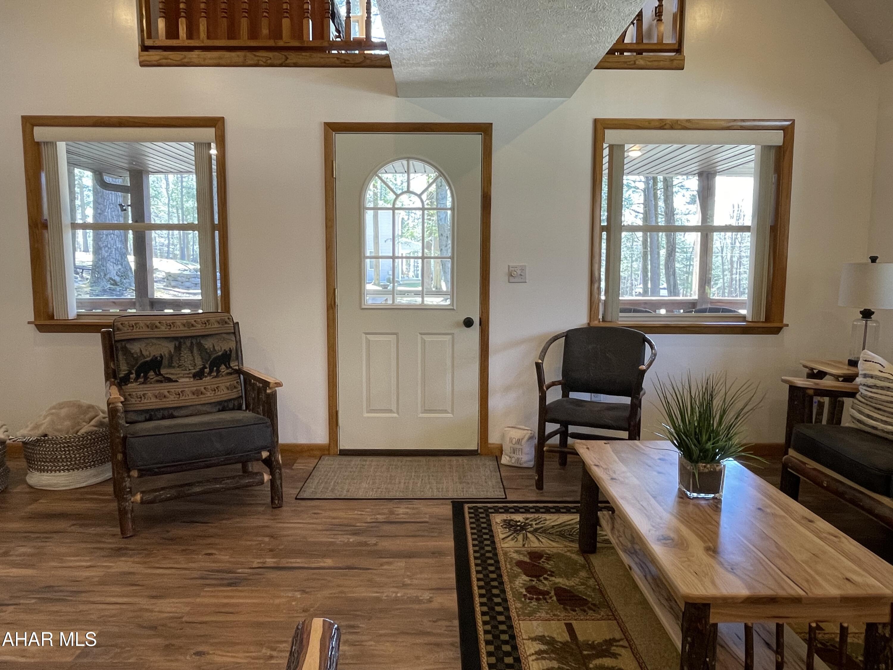 Glendale Yearound - Residential