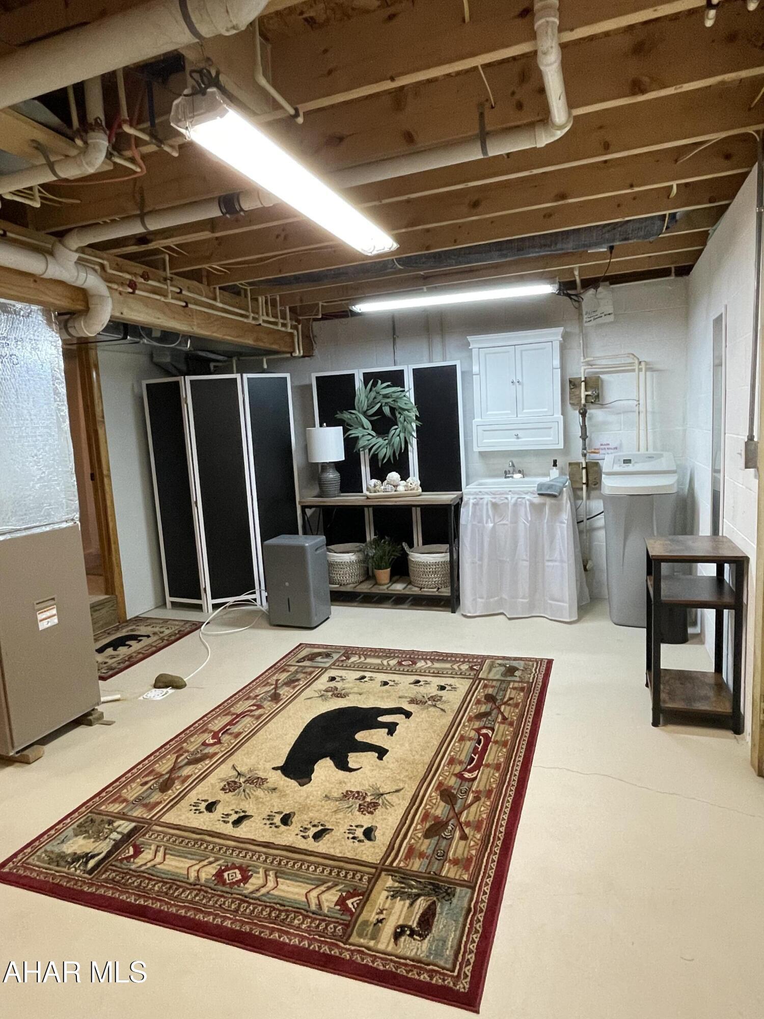 Glendale Yearound - Residential