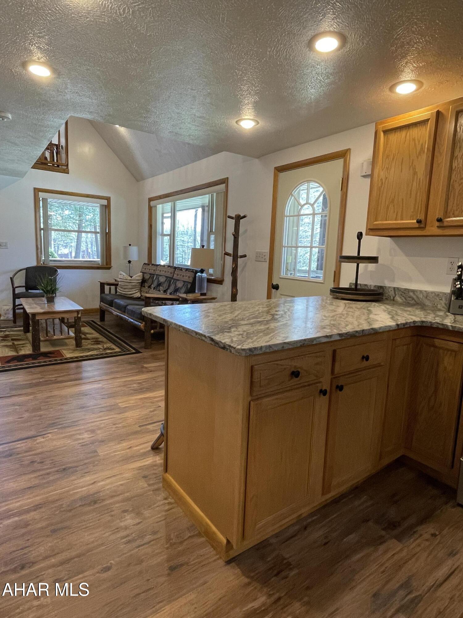 Glendale Yearound - Residential