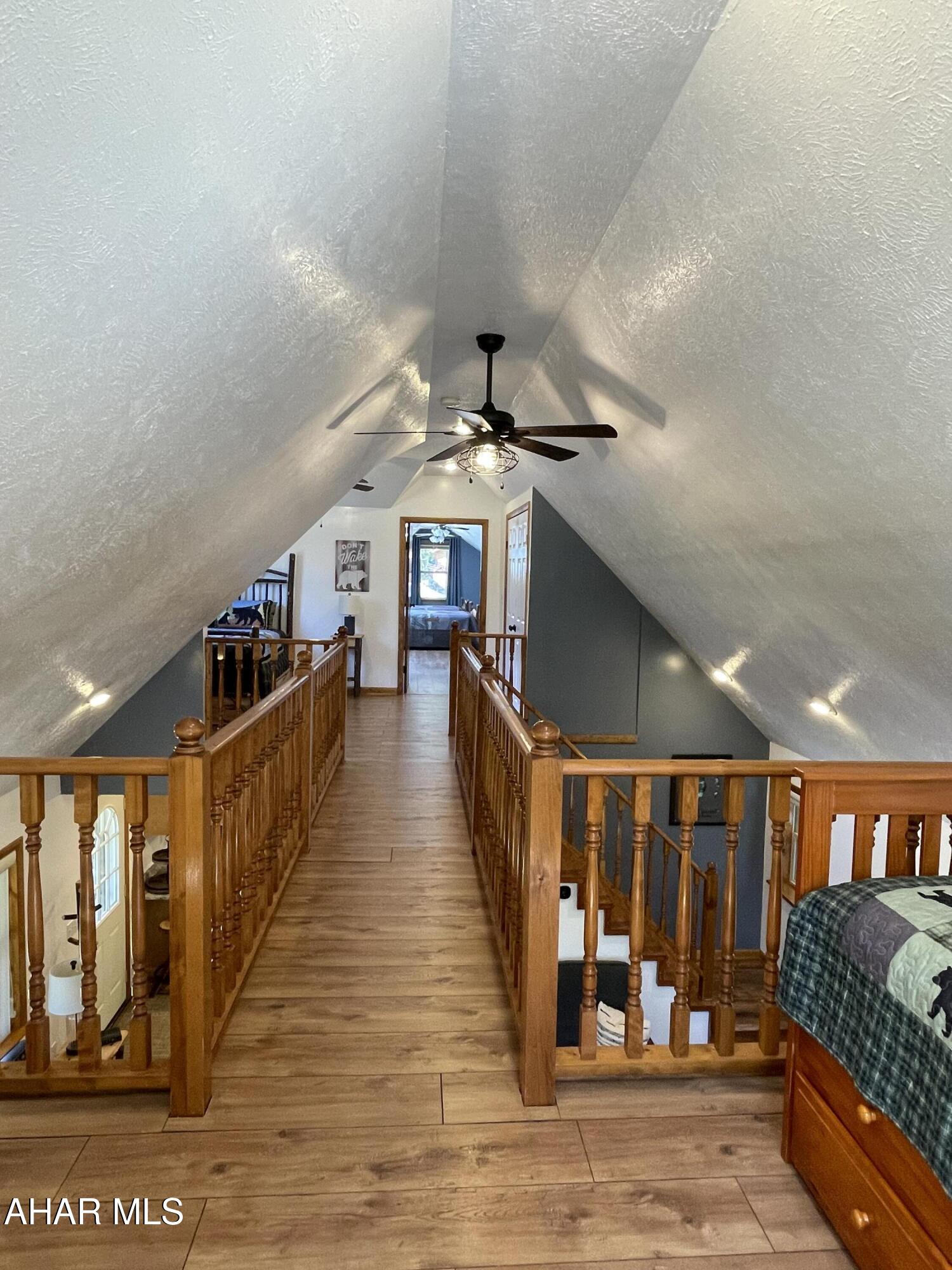 Glendale Yearound - Residential