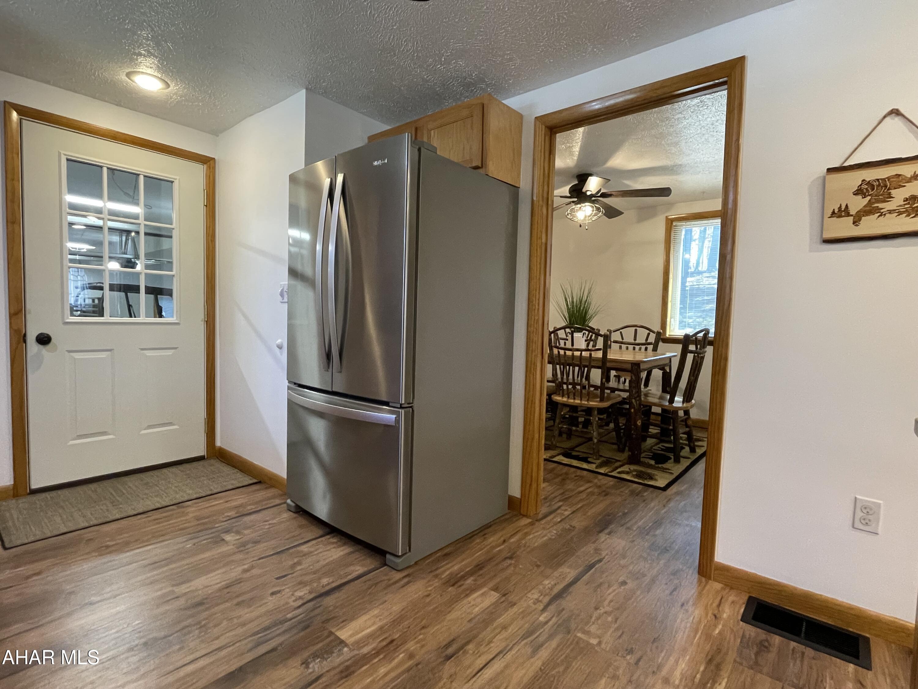 Glendale Yearound - Residential