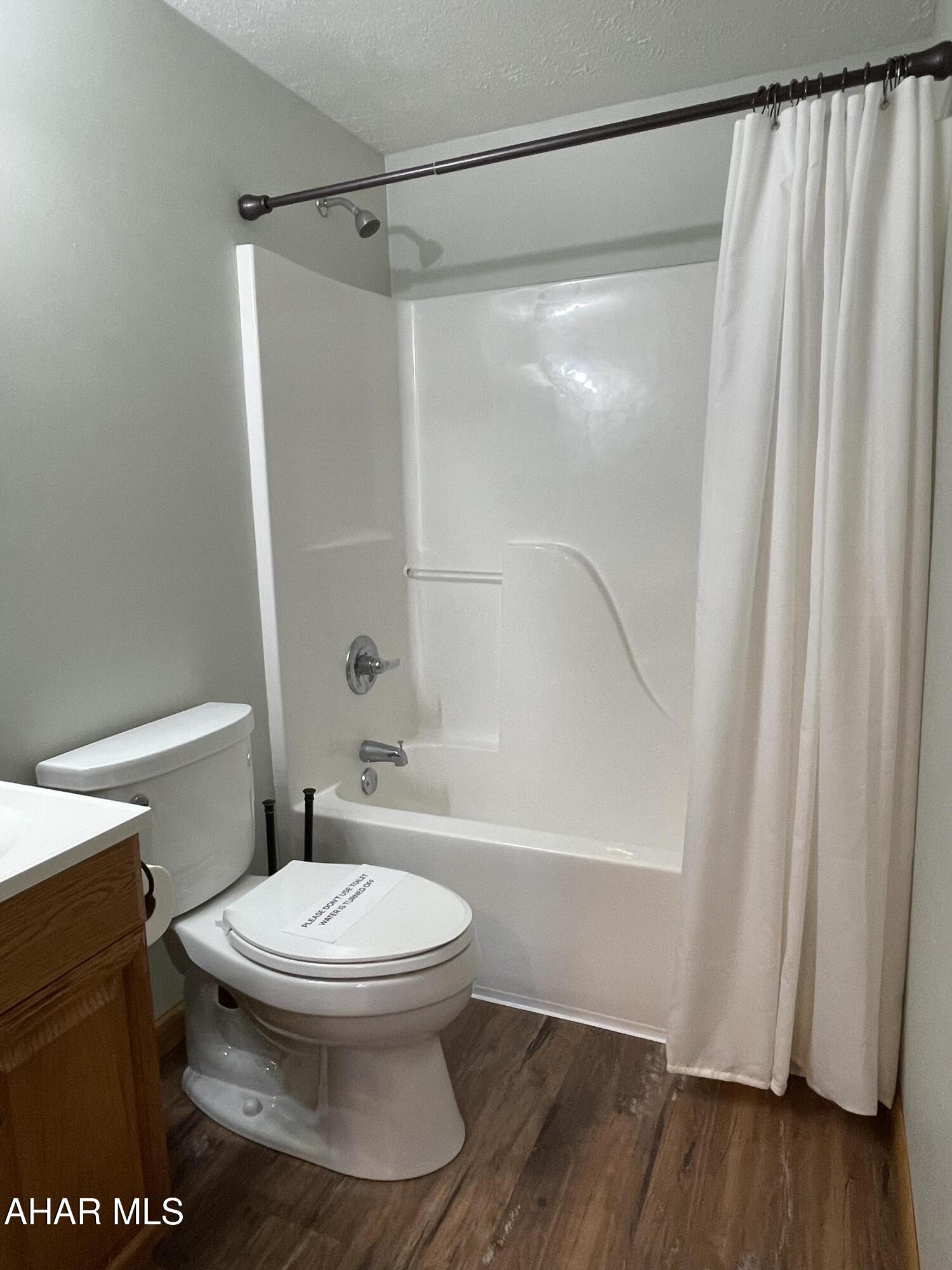 Glendale Yearound - Residential