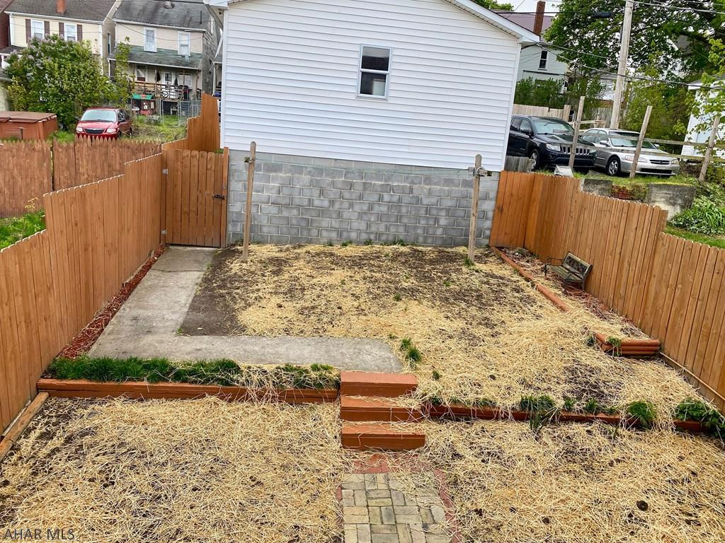 Unknown - Residential