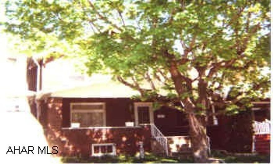 A "CUT-ABOVE" OTHERS! ATTRACTIVE 2 1/2 STORY BRICK HOME. INVITING FRONT PORCH, CERAMIC BATH, BEAUTIFUL WOODWORK, MOSTLY NEW WINDOWS AND MORE. A "CUT-ABOVE" OTHERS! ATTRACTIVE 2 1/2 STORY BRICK HOME. INVITING FRONT PORCH, CERAMIC BATH, BEAUTIFUL WOODWORK, MOSTLY NEW WINDOWS AND MORE.