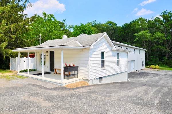 11352 RAYSTOWN RD, SAXTON, PA 16678 - Image 2e08a529ecaabc9e4e125eb33c84abae/1950472736