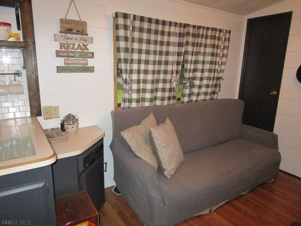 Glendale Yearound - Residential