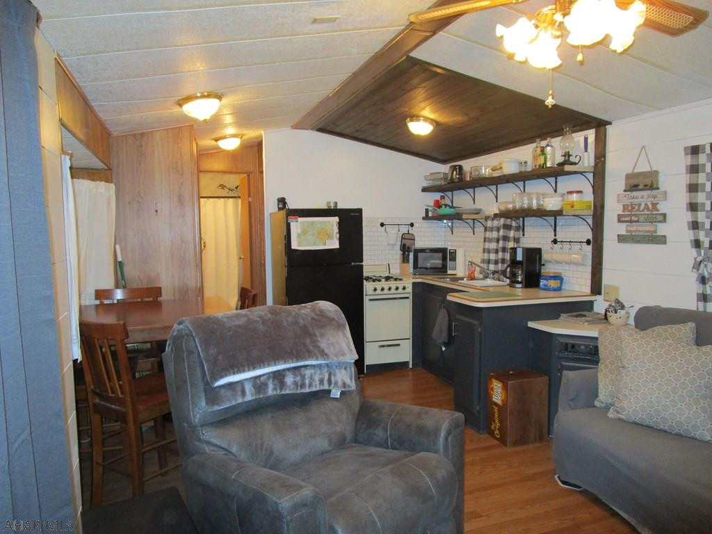 Glendale Yearound - Residential