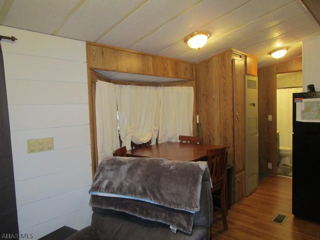 Glendale Yearound - Residential