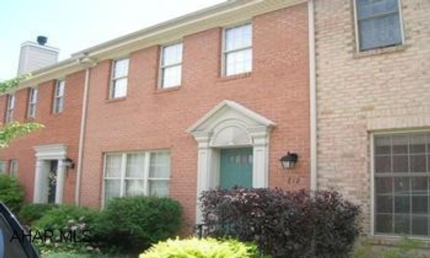 This townhouse definitely has the "wow" factor.  Perfection from top to bottom.  Nothing to do but move in and enjoy.  Soothing colors, laminate flooring, central air, tiered garden, two car garage with plenty of storage. This townhouse definitely has the "wow" factor.  Perfection from top to bottom.  Nothing to do but move in and enjoy.  Decorated with soothing colors, laminate flooring, and neutral carpeting.  Bright oak kitchen with all appliances.  Finished walk-out basement with plenty of light.  Other features include central air conditioning, rear deck with awesome view,  low maintenance tiered garden,and two car garage with plenty of storage.  This home has been meticulously maintained by one occupant with no pets.  Seller will sell furniture, all new and purchased from Wolf's Today's Living in separate agreement.