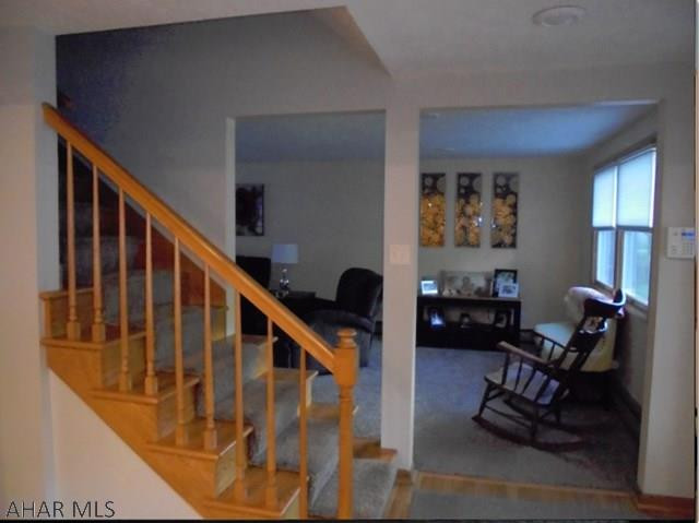 Crestwood - Residential