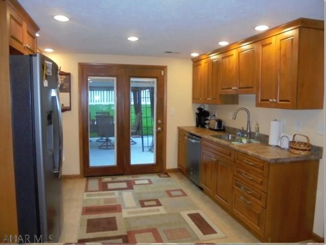 Crestwood - Residential