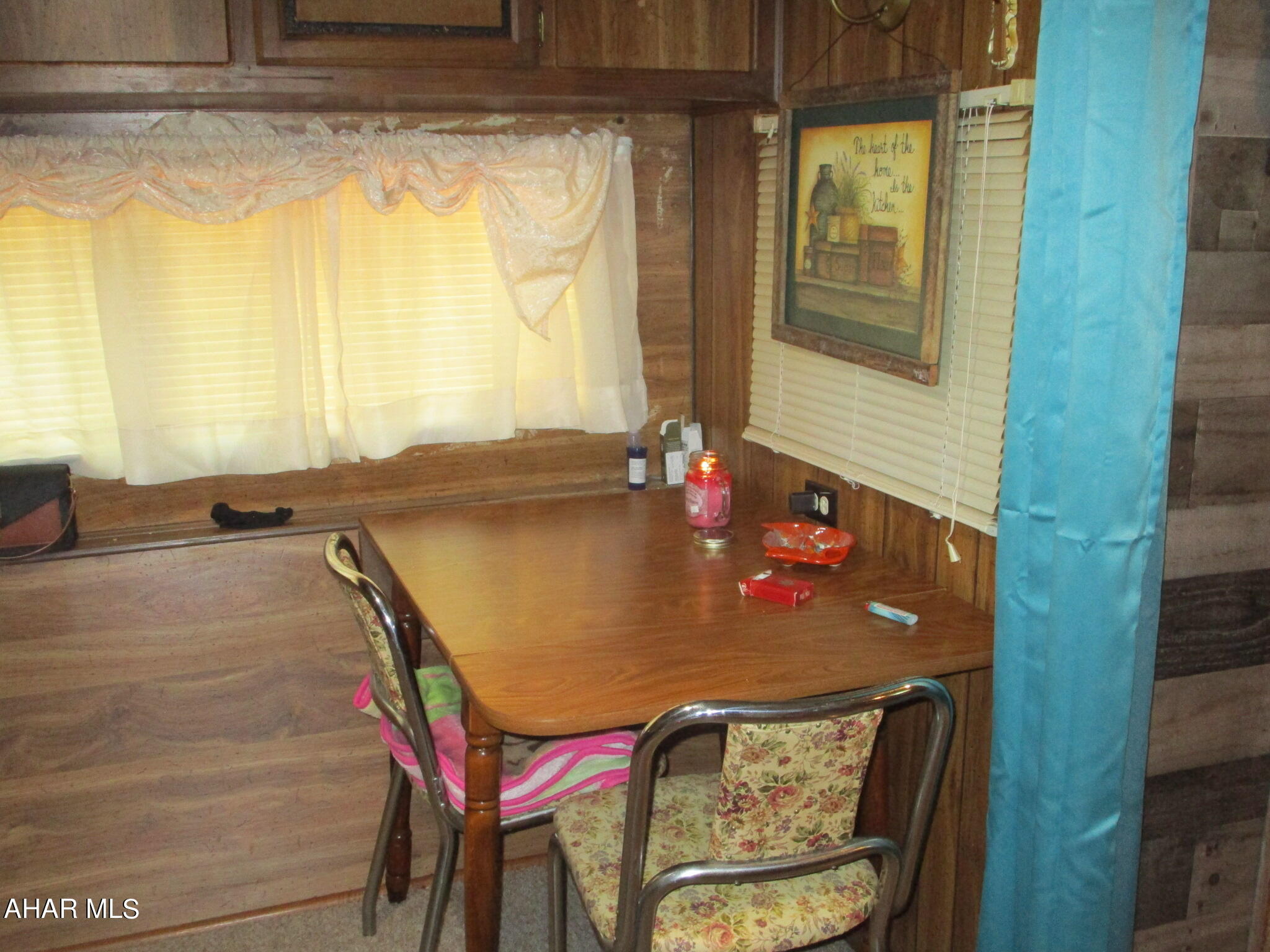 Glendale Yearound - Residential