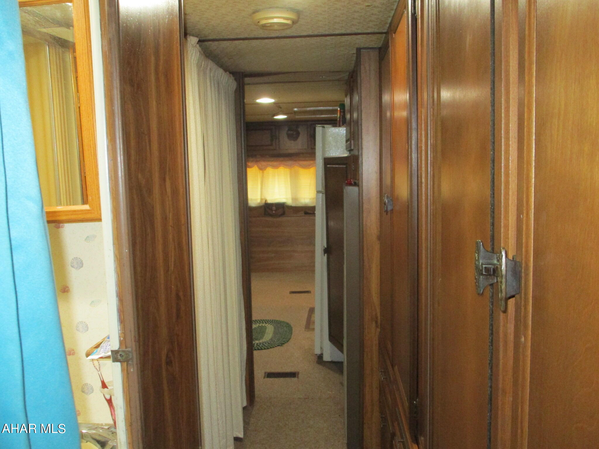 Glendale Yearound - Residential