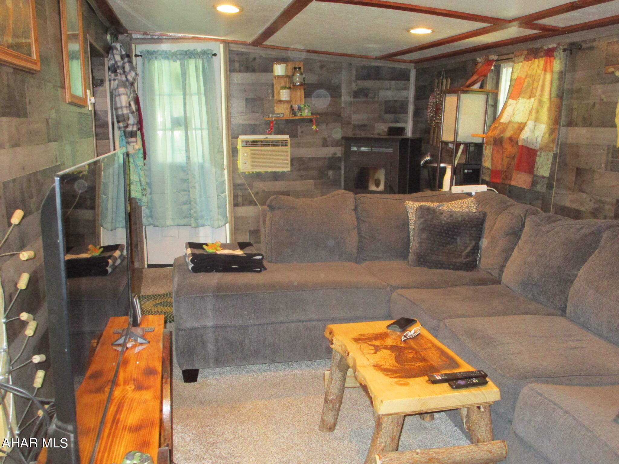 Glendale Yearound - Residential