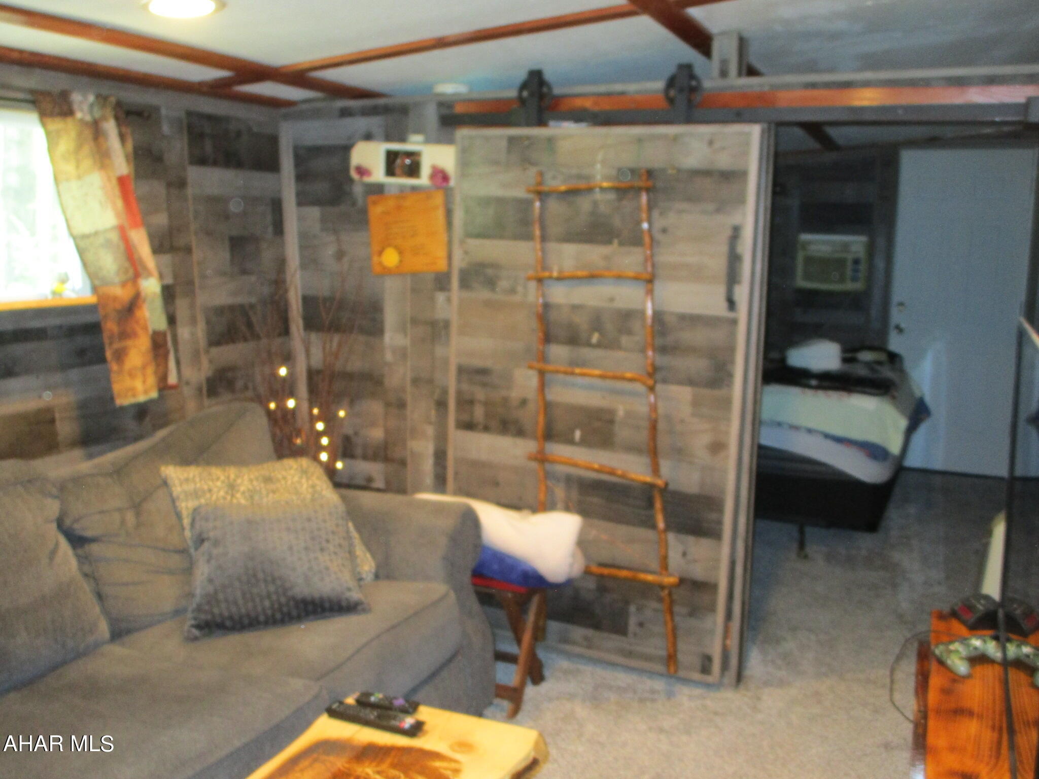 Glendale Yearound - Residential