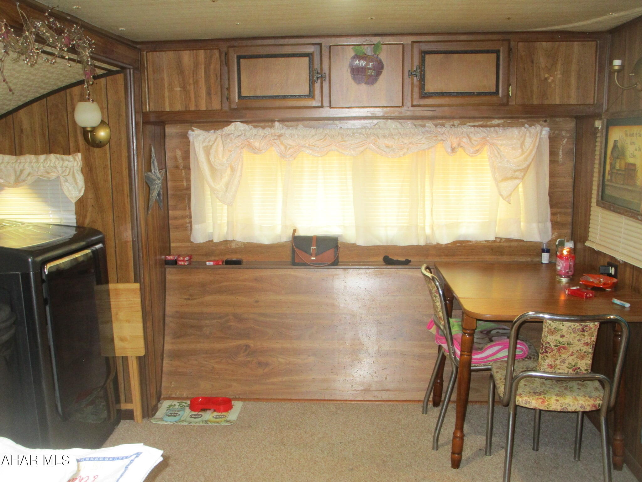 Glendale Yearound - Residential