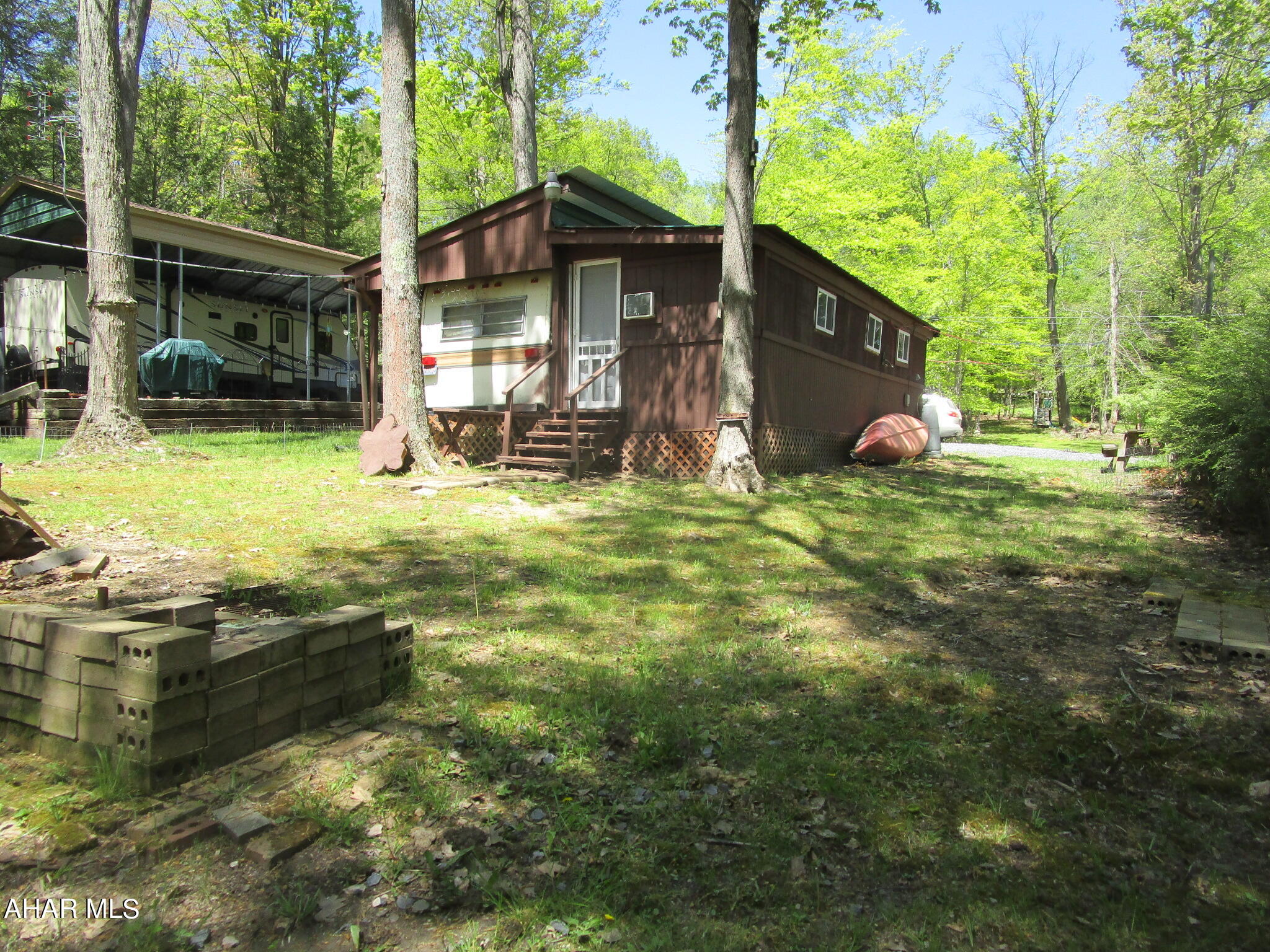 Glendale Yearound - Residential