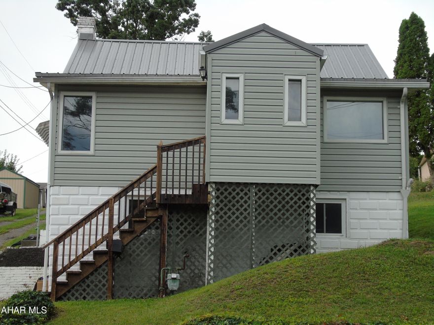 This cozy home offers 2 bedrooms and 2 bathrooms.  The kitchen and bathroom have been updated along with the dining room.  The basement has been finished and would make an excellent entertainment space, extra living area, or game room.  Off street parking is accessed from the 17th Street alley.  There is plenty of room for multiple vehicles!