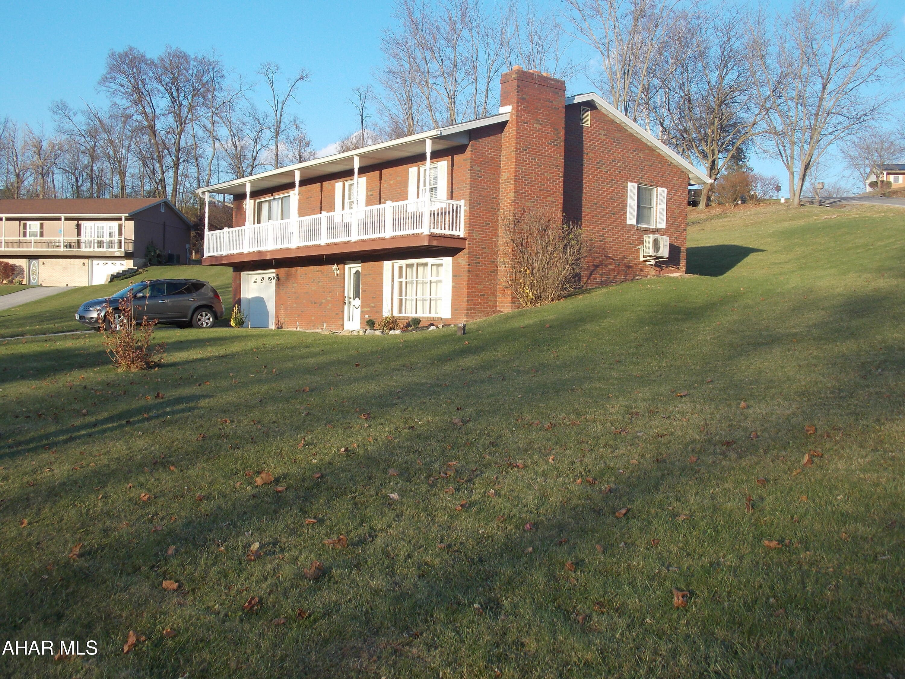 Rolling Hills - Residential