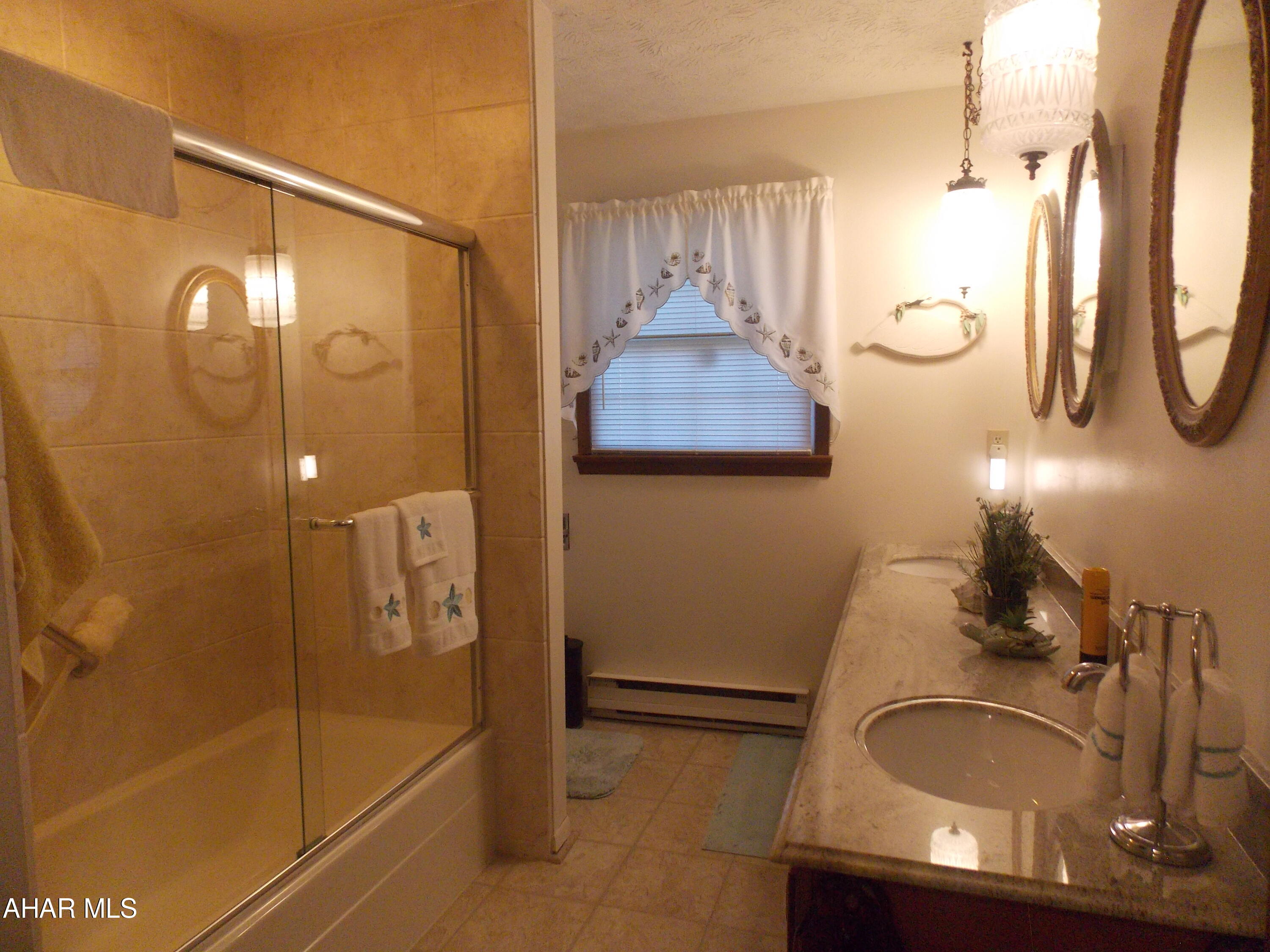 Rolling Hills - Residential