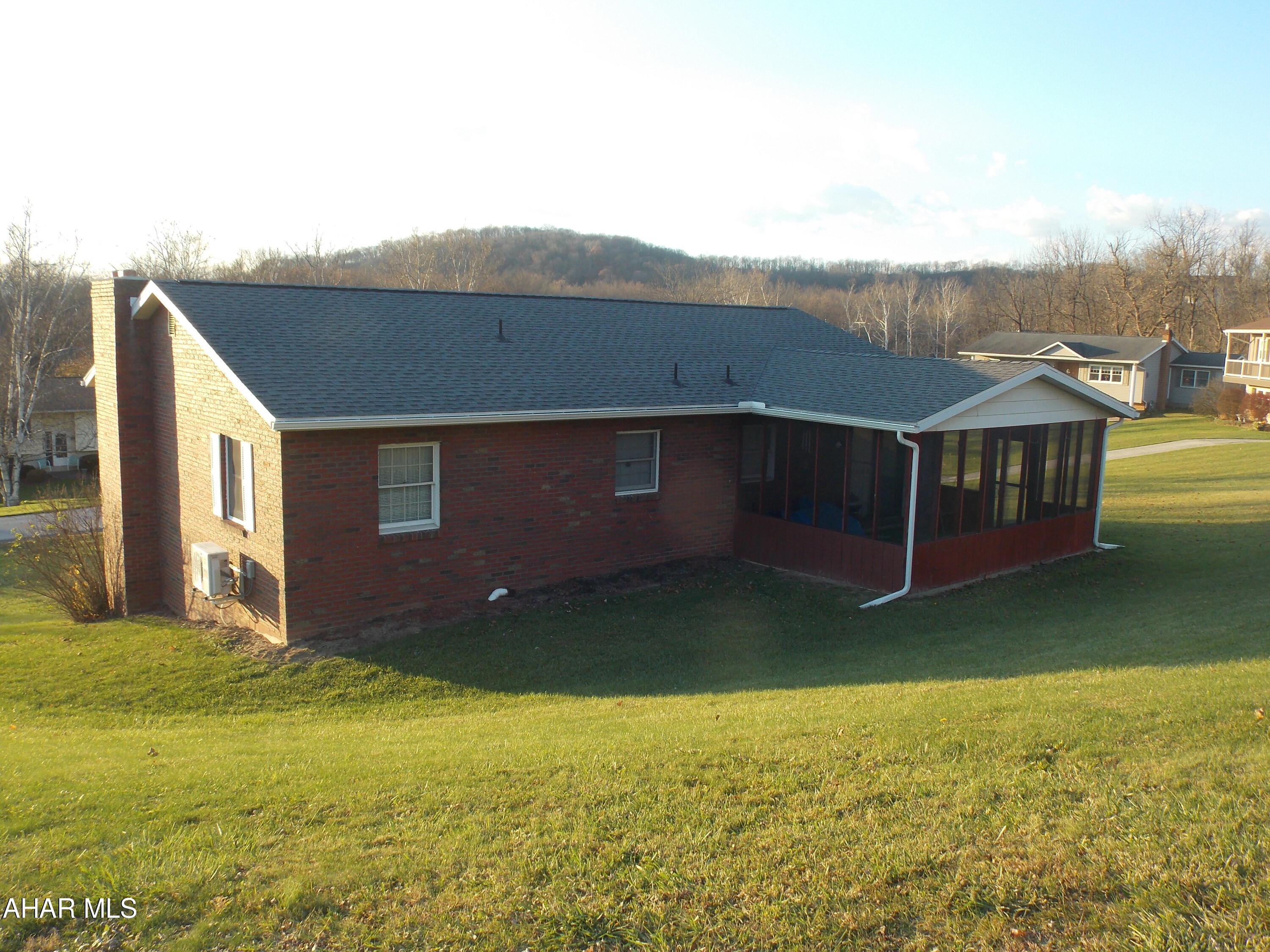 Rolling Hills - Residential