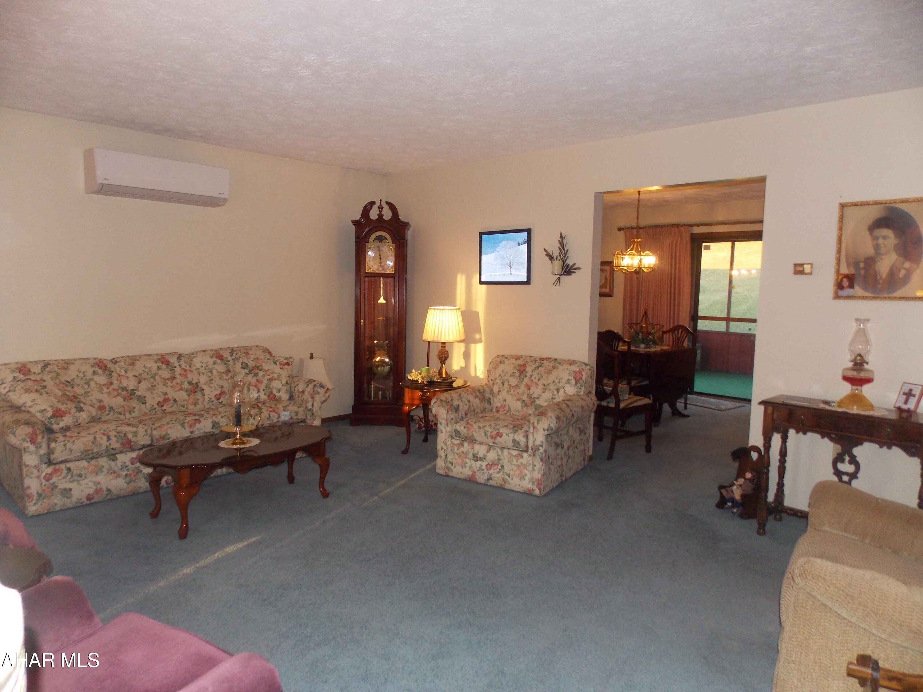 Rolling Hills - Residential