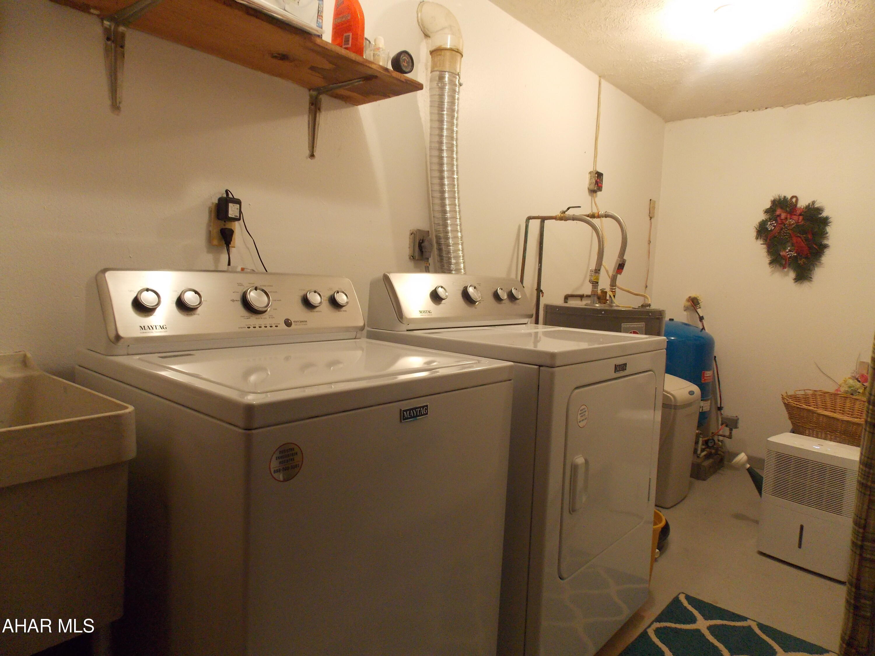 Rolling Hills - Residential