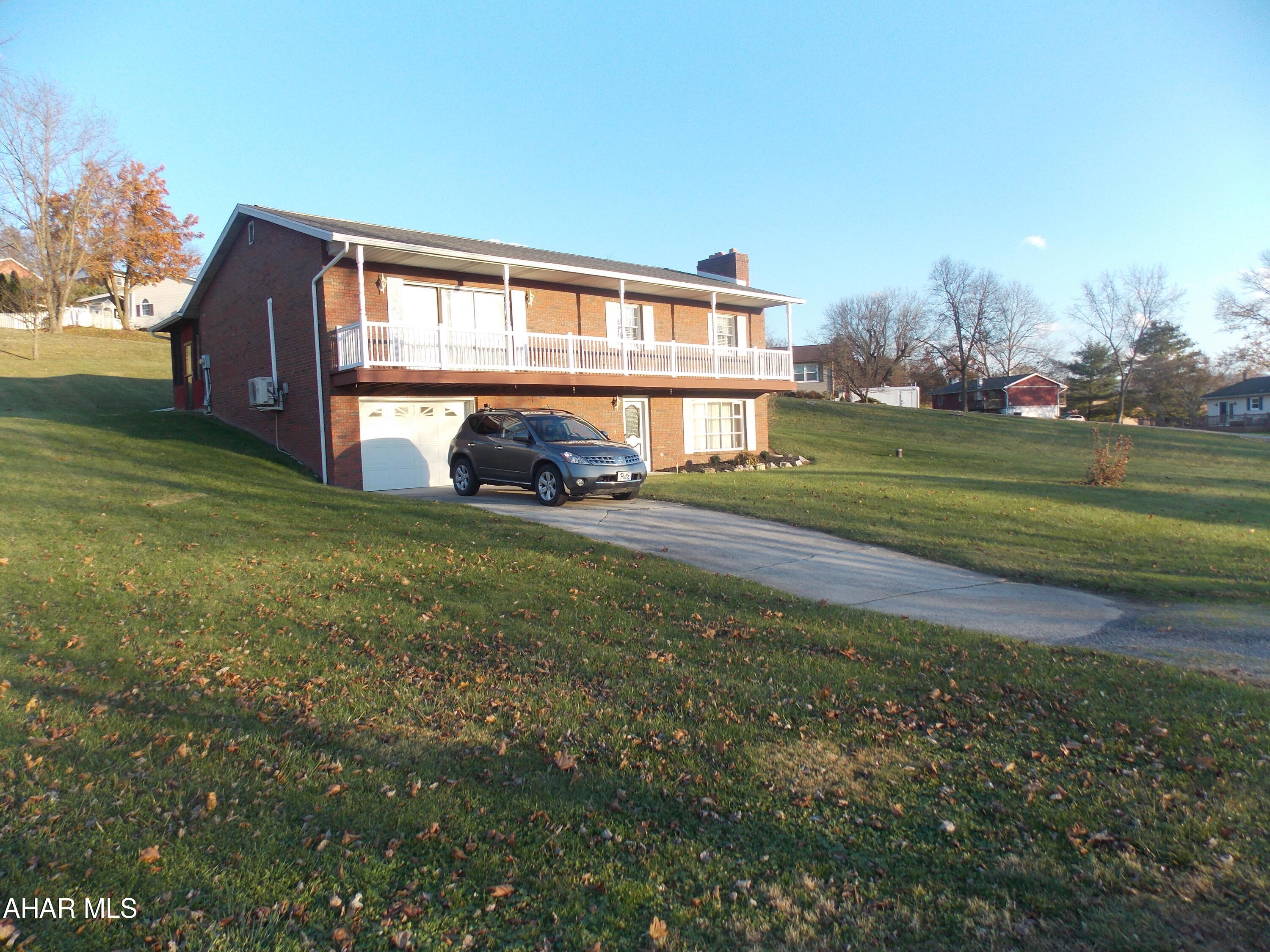 Rolling Hills - Residential
