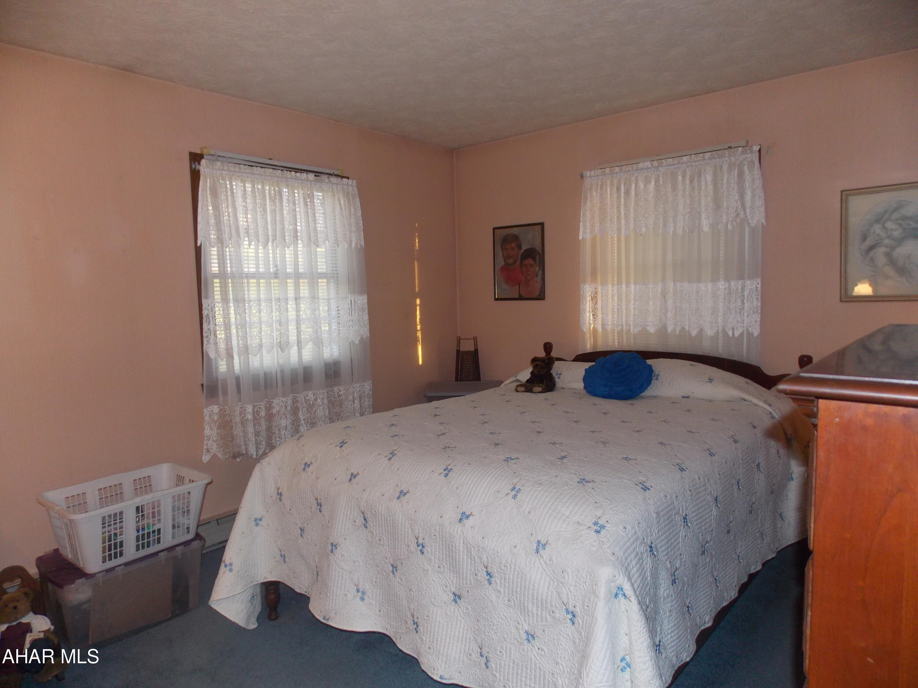 Rolling Hills - Residential