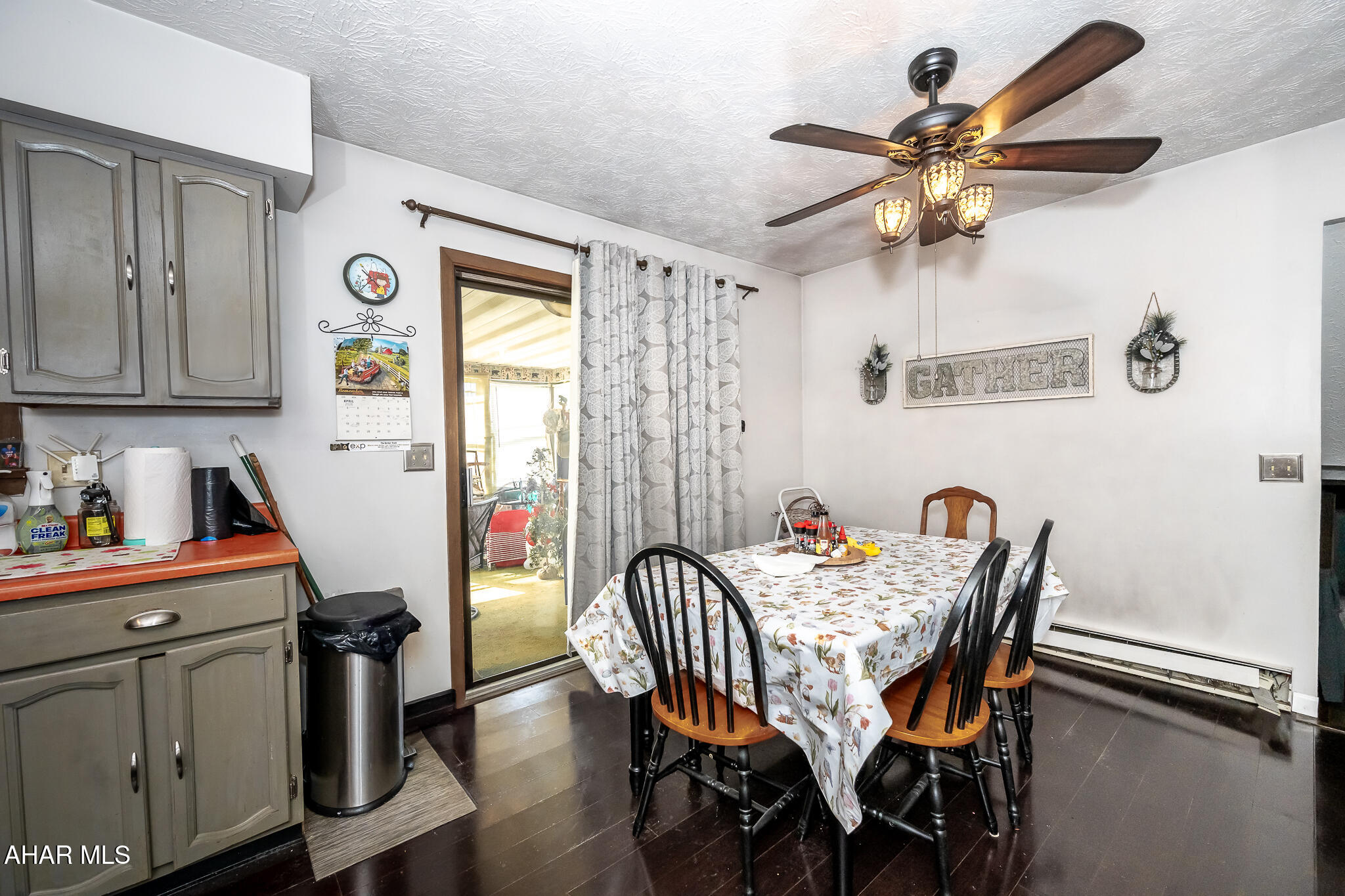 Rolling Hills - Residential