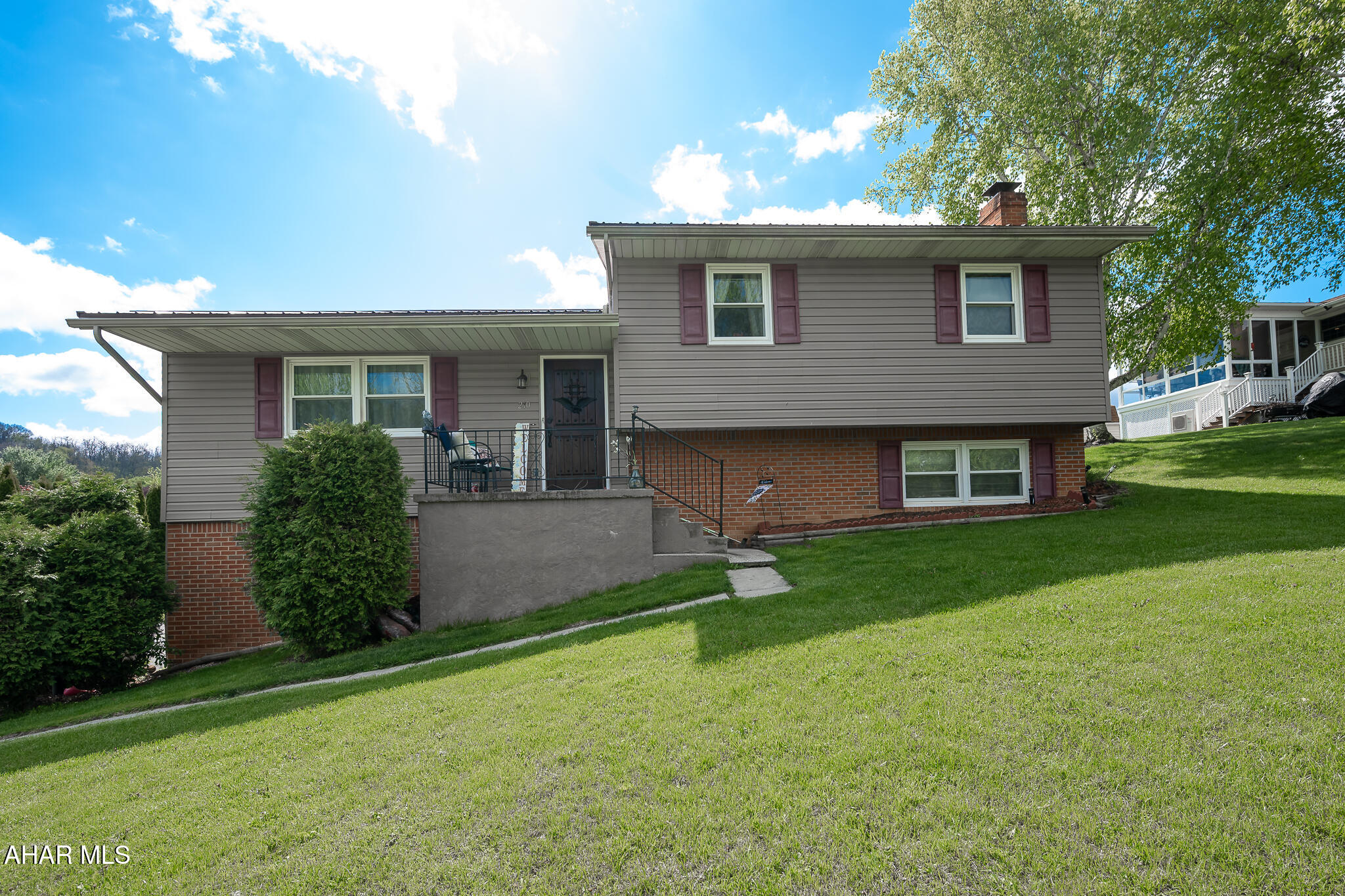 Rolling Hills - Residential