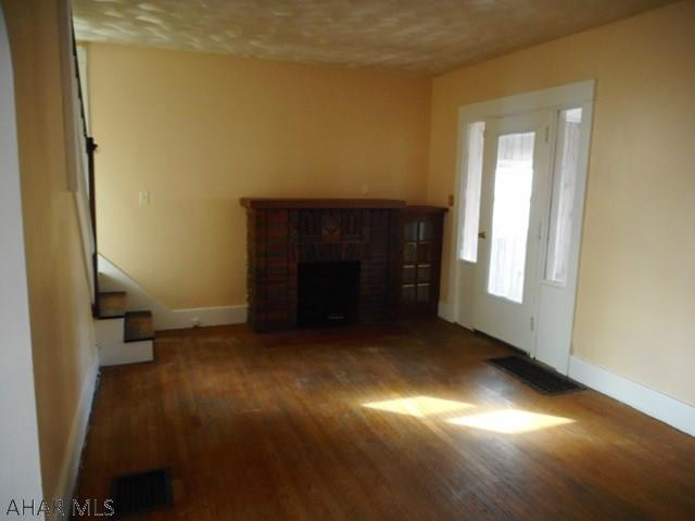 Juniata - Residential