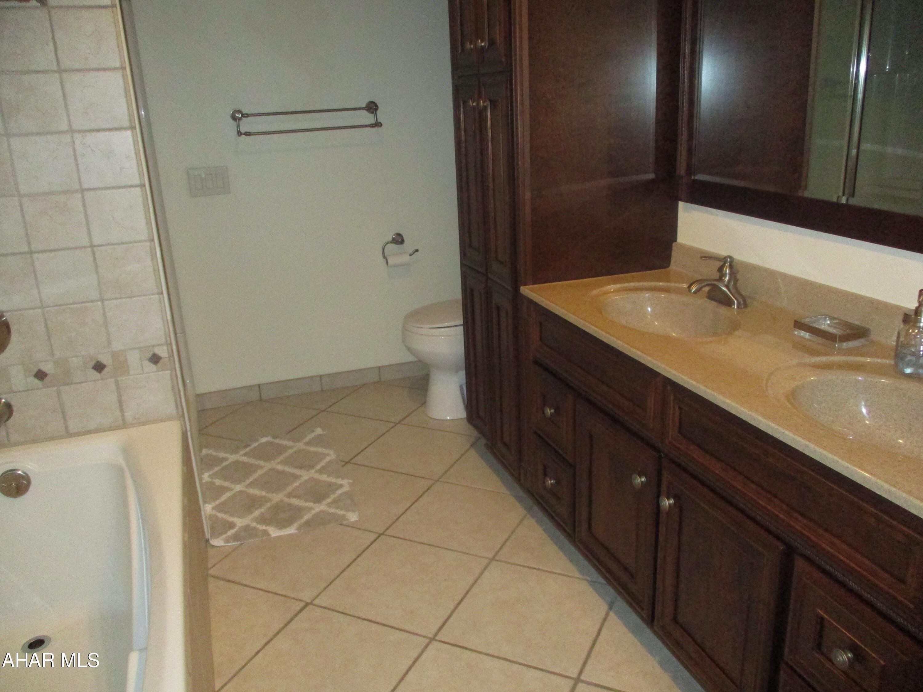 Holliday Heights - Residential