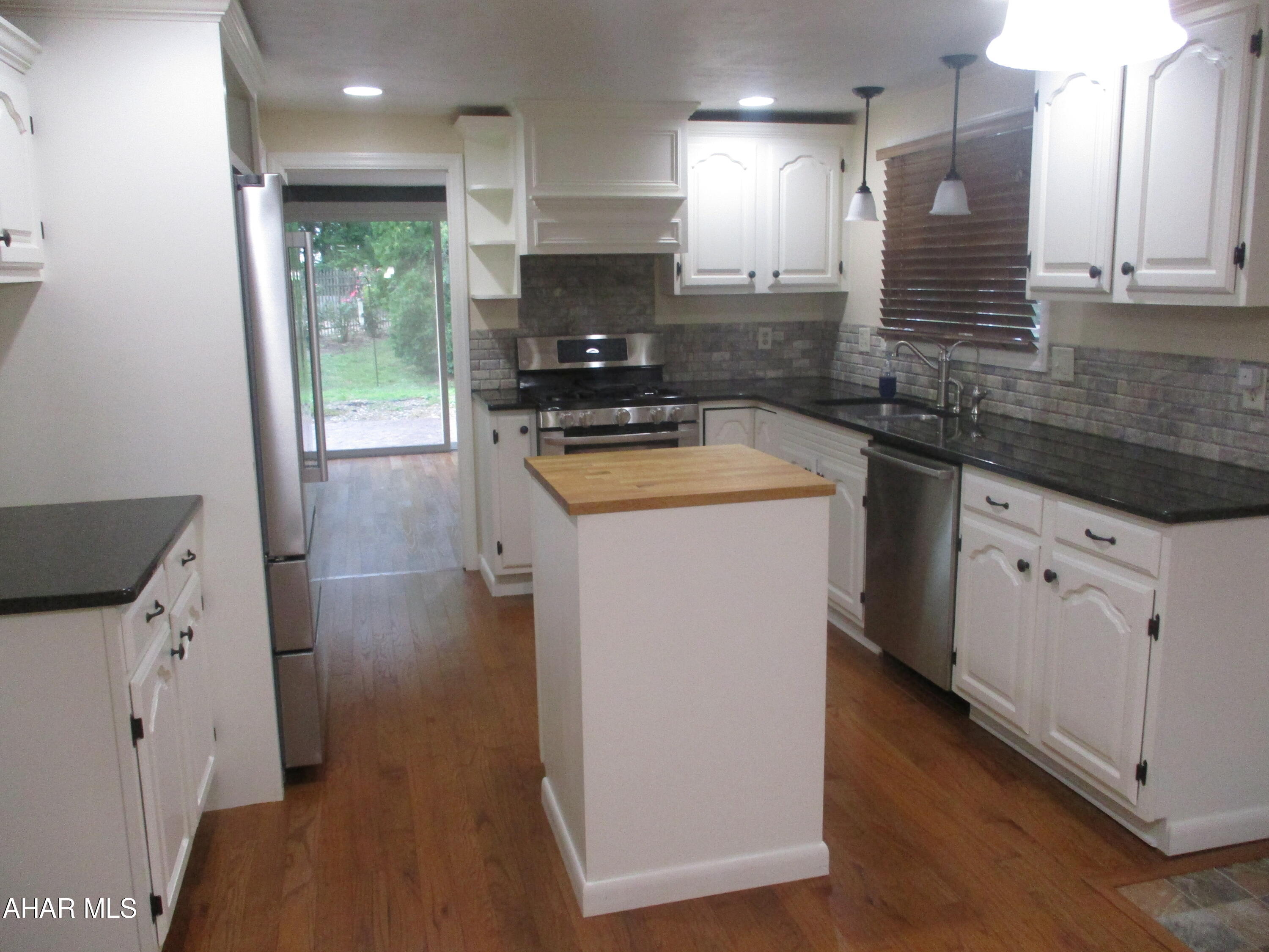 Holliday Heights - Residential