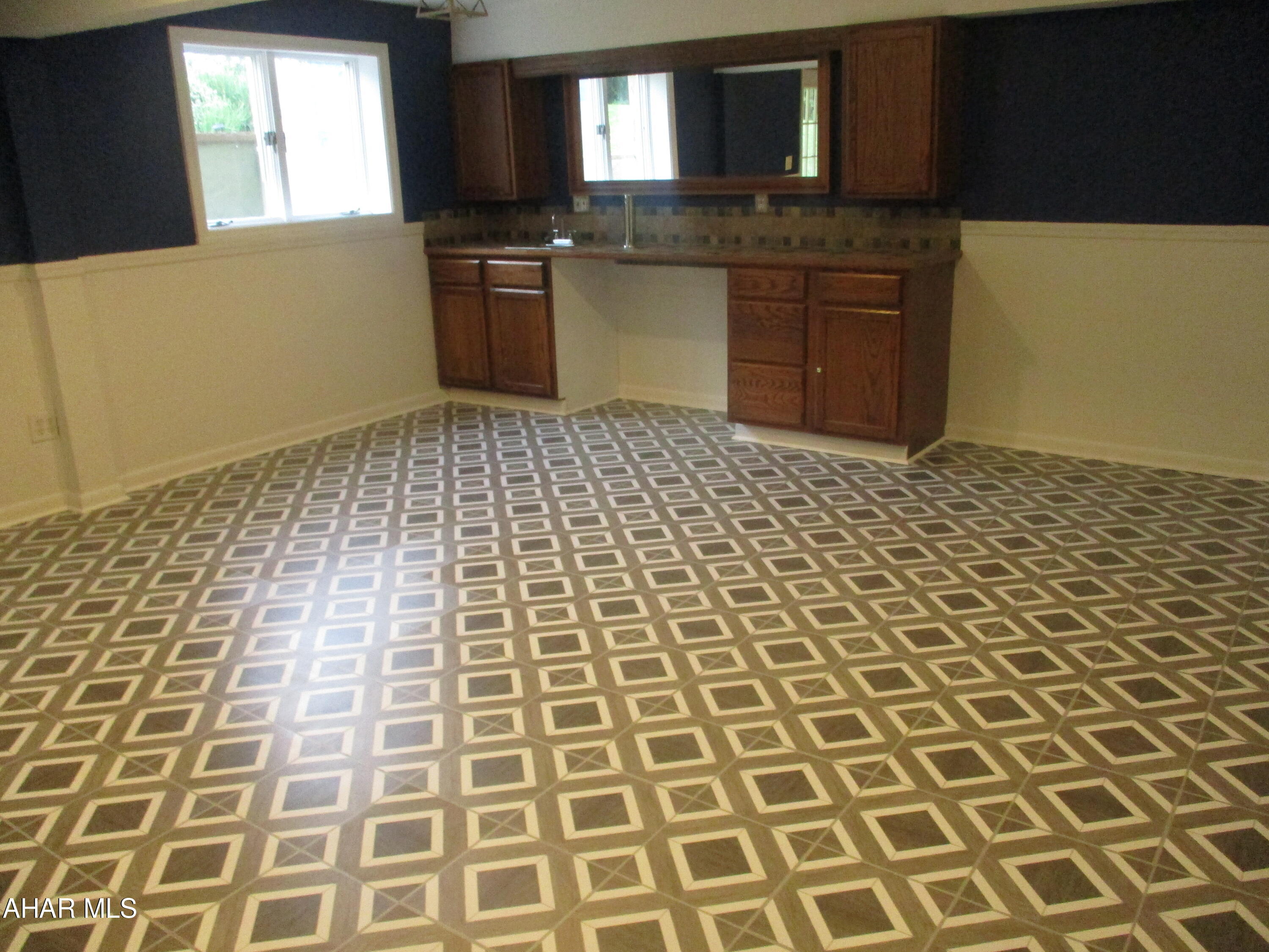 Holliday Heights - Residential